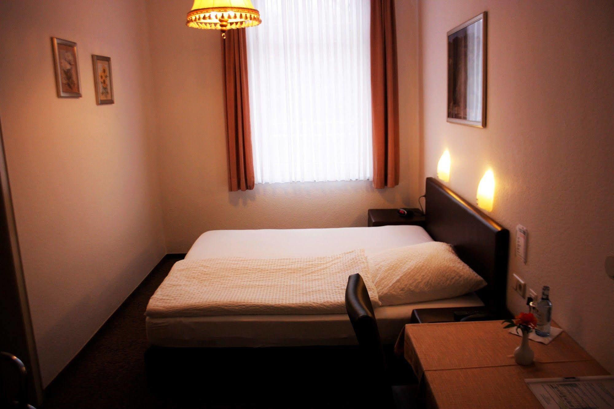 Hotel Zum Anker Andernach Eksteriør bilde